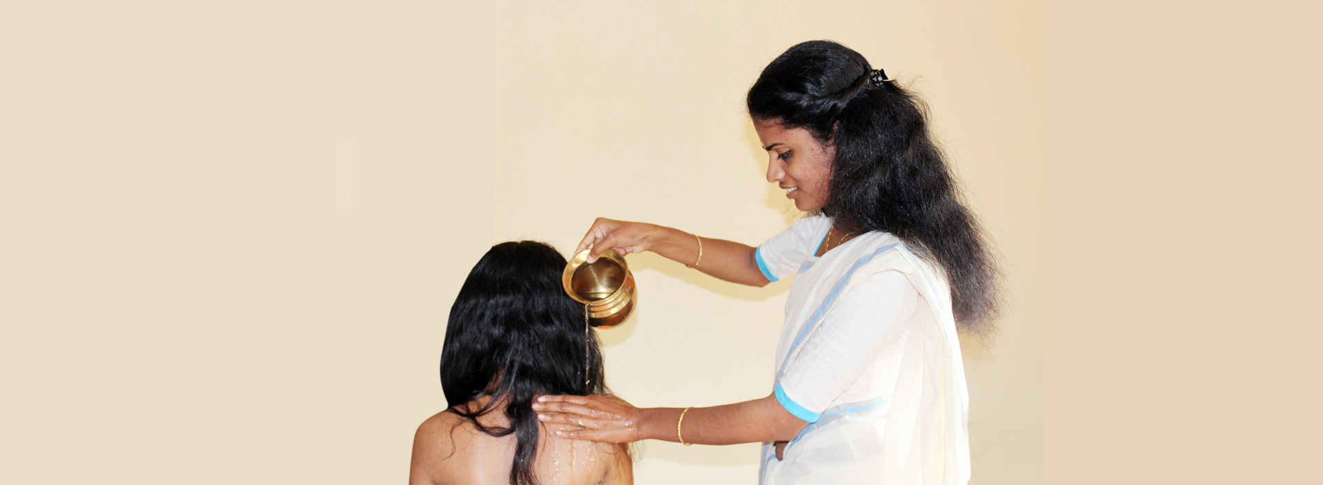 Postnatal massage at home Bangalore Bangalore ,Chennai ,Kochi ,Kerala